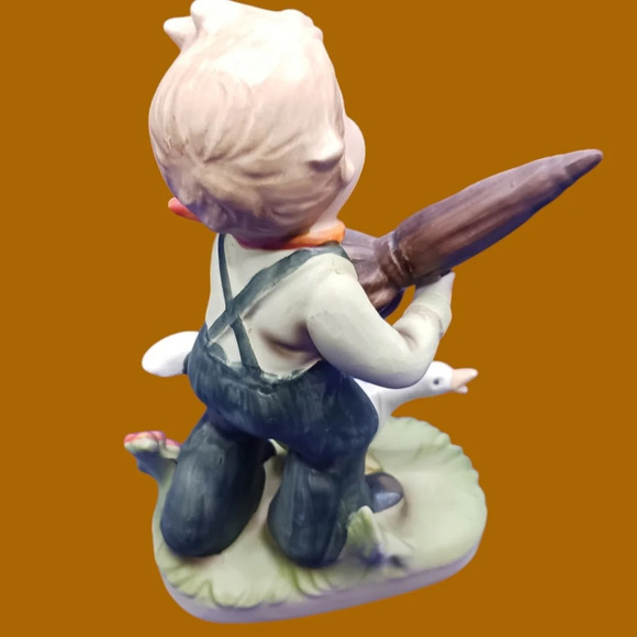 Napco boy with goose and umbrella "6"figurine - Picture 5 of 9